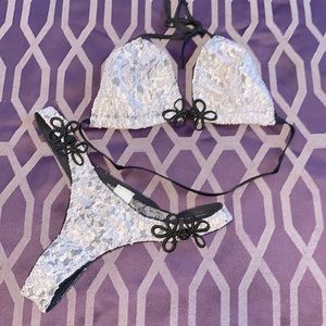 VTG early 2000’s BIKINI LACE LINGERIE SET nwot szL black while 😍
